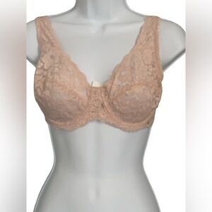 Jessica Simpson Lace Underwire Bra in Pink. Size 36C. NWT.